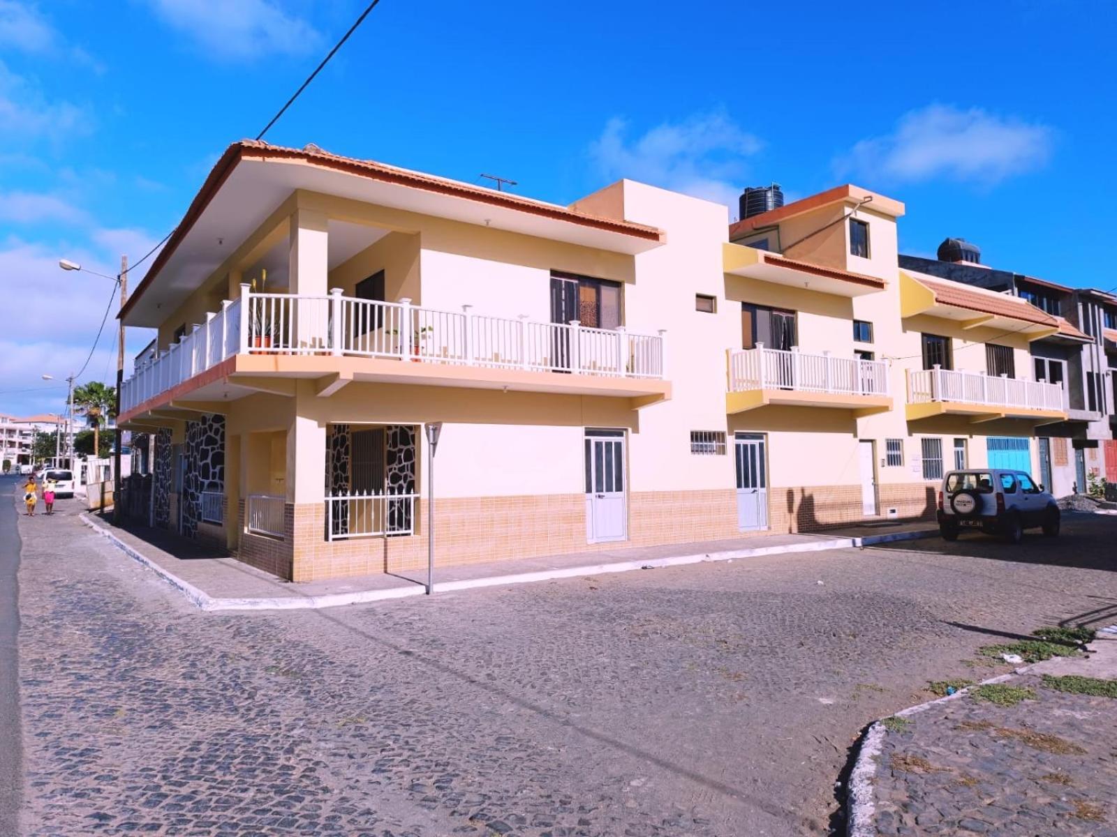 Pensao Dona Fica Apartment ทาร์ราฟาล ภายนอก รูปภาพ